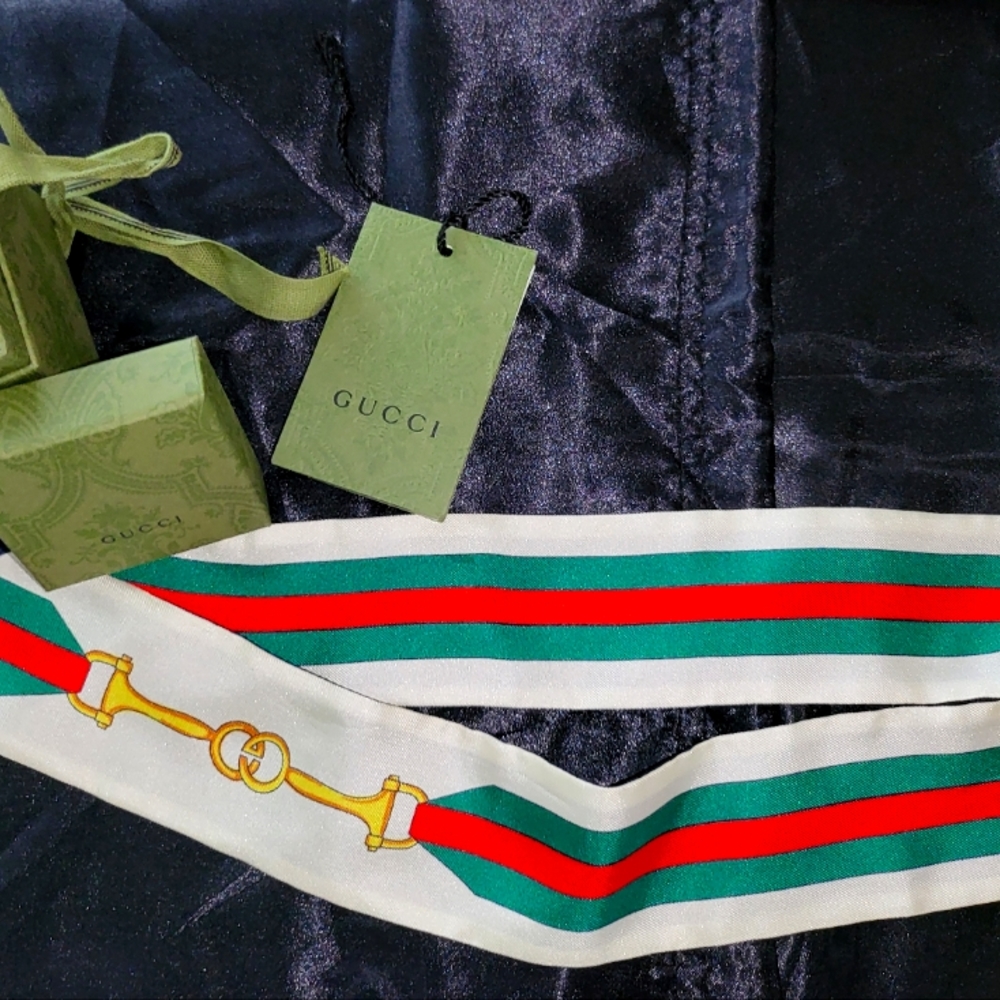 Gucci Silk Twilly